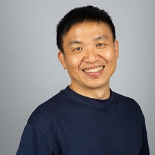 joe lee headshot